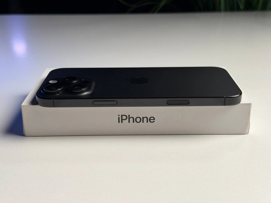 ВЖИВАНИЙ Б/У Apple iPhone 16 Pro Max 512GB Black Titanium (MYX03) - Стан: гарний | Акумулятор: 91% | Комплектація: повний | Гарантія: 3 міс.