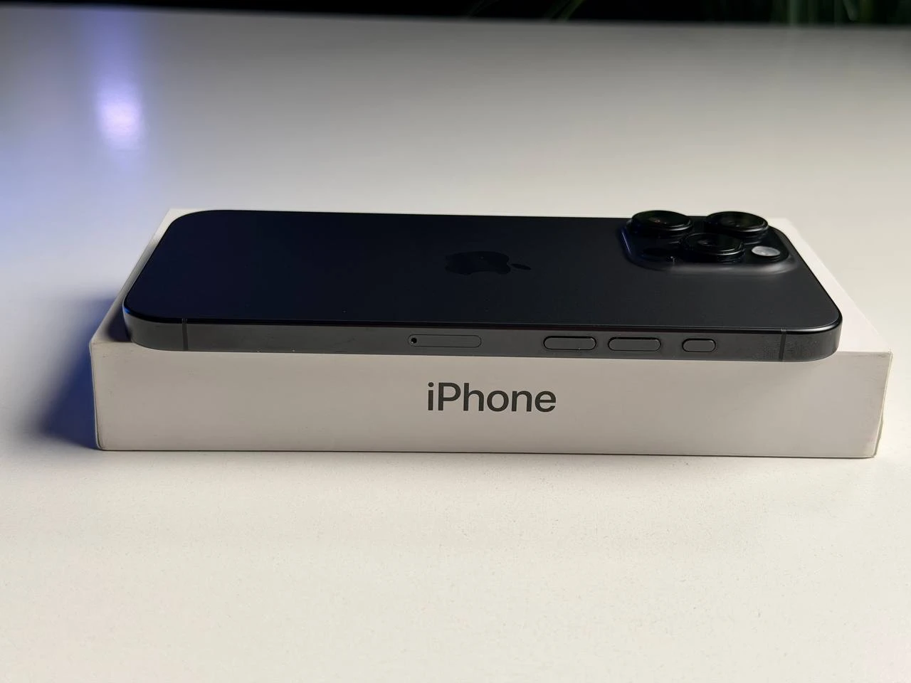 ВЖИВАНИЙ Б/У Apple iPhone 16 Pro Max 512GB Black Titanium (MYX03) - Стан: гарний | Акумулятор: 91% | Комплектація: повний | Гарантія: 3 міс.