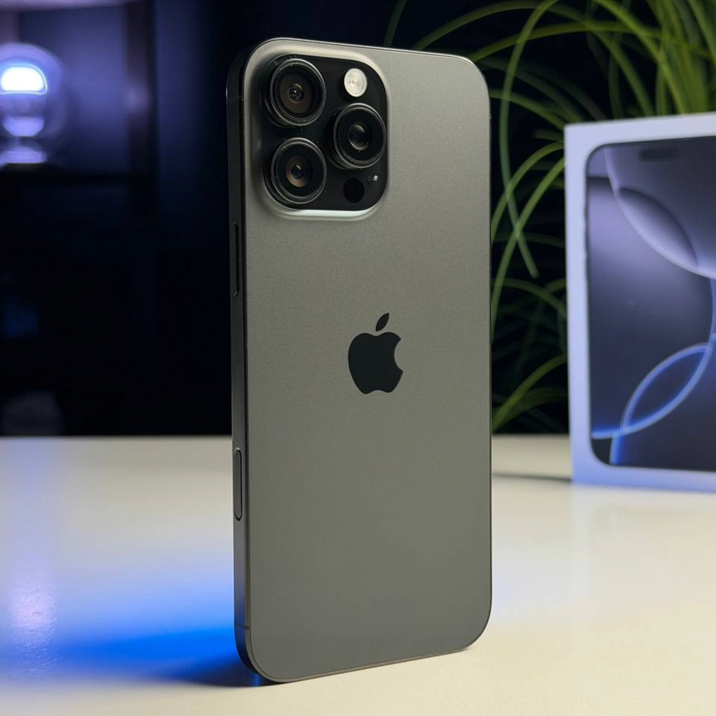 ВЖИВАНИЙ Б/У Apple iPhone 16 Pro Max 512GB Black Titanium (MYX03) - Стан: гарний | Акумулятор: 91% | Комплектація: повний | Гарантія: 3 міс.