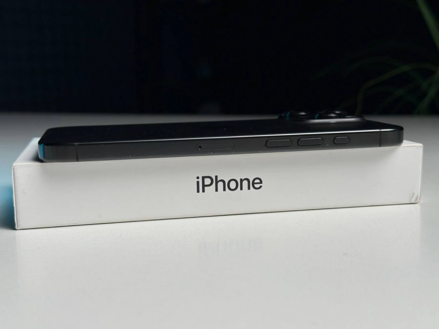 ВЖИВАНИЙ Б/У Apple iPhone 16 Pro Max 512GB Black Titanium (MYX03) - Состояние: хороший | Аккумулятор: 91% | Комплектация: полный | Гарантия: 3 мес.