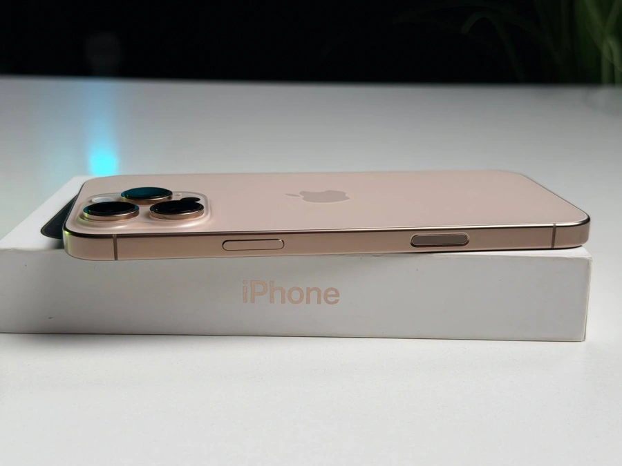 ВЖИВАНИЙ Б/У Apple iPhone 16 Pro Max 512GB Desert Titanium (MYX23) - Стан: гарний | Акумулятор: 91% | Комплектація: повний | Гарантія: 3 міс.