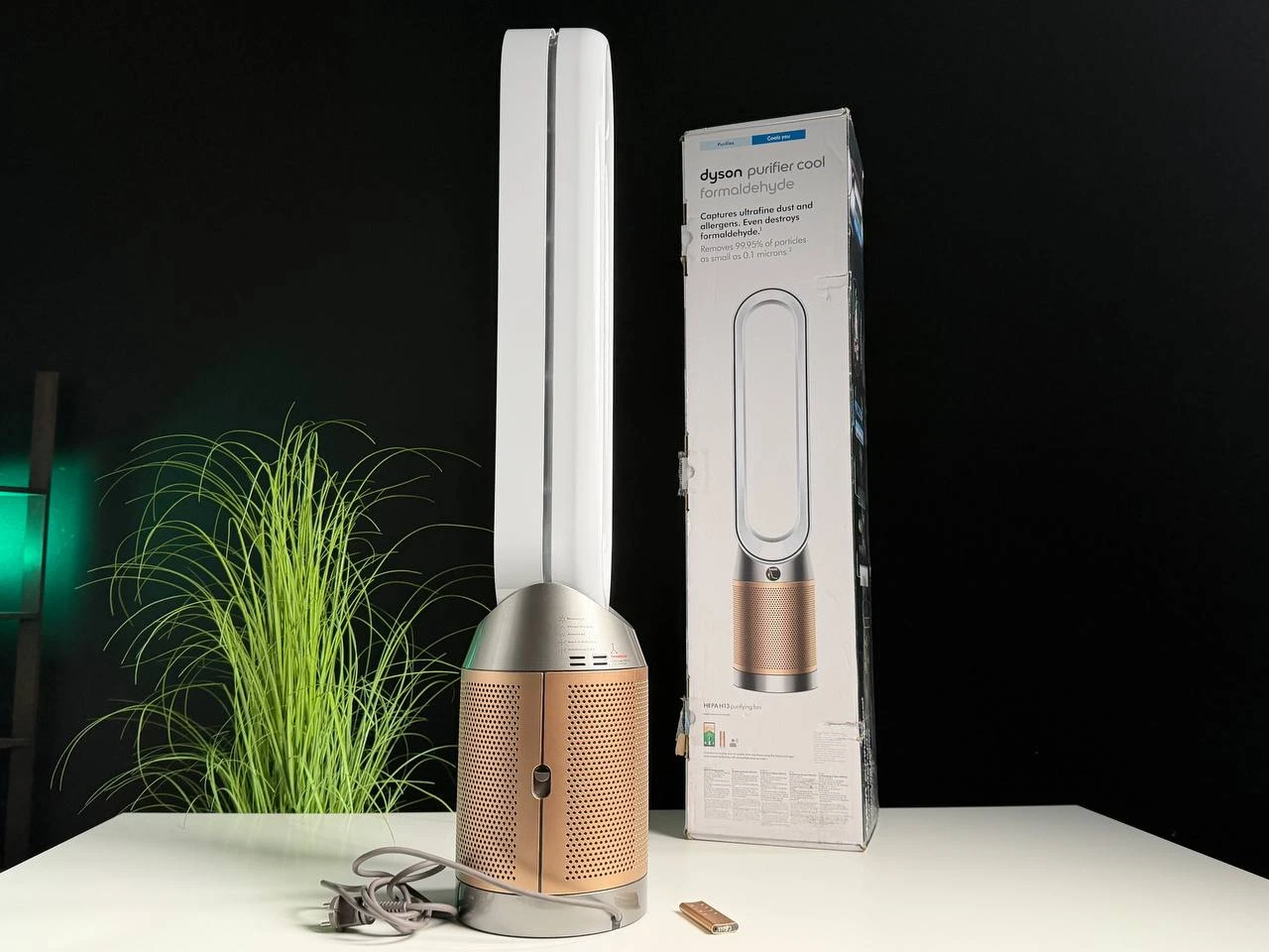 ВЖИВАНИЙ Б/У Очиститель воздуха Dyson Purifier Cool Formaldehyde TP09 - White/Gold (369876-01) - Состояние: хороший | Комплектация: полный | Гарантия: 3 мес.