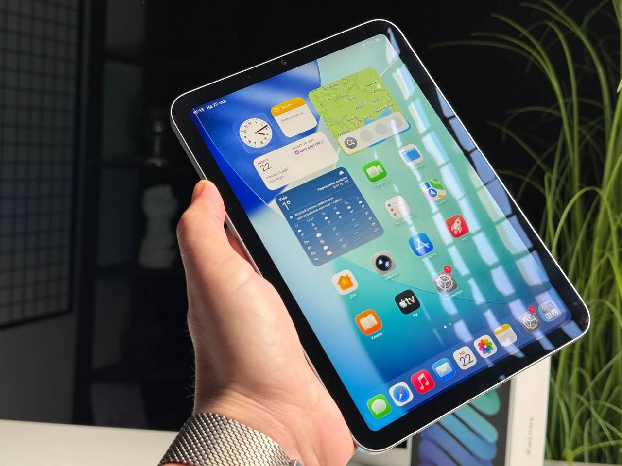 ВЖИВАНИЙ Б/У Планшет Apple iPad mini 7 Wi-Fi + Cellular 256GB Space Gray (MXPT3) - Стан: гарний | Акумулятор: 100% | Комплектація: повний | Гарантія: 3 міс.