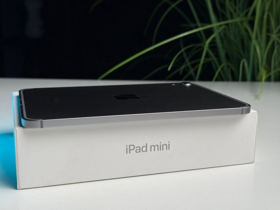ВЖИВАНИЙ Б/У Планшет Apple iPad mini 7 Wi-Fi + Cellular 256GB Space Gray (MXPT3) - Стан: гарний | Акумулятор: 100% | Комплектація: повний | Гарантія: 3 міс.