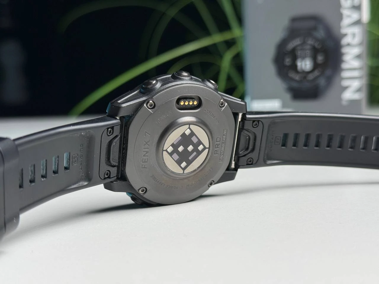 ВЖИВАНИЙ Б/У Смарт-годинник Garmin Fenix 7 Pro Sapphire Solar Edition | 47 мм Carbon Grey DLC Titanium with Black Band (010-02777-11) - Стан: гарний | Комплектація: повний | Гарантія: 3 міс.