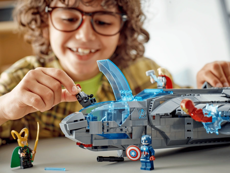 Блоковий конструктор LEGO Marvel Квінджет Месників (76248)