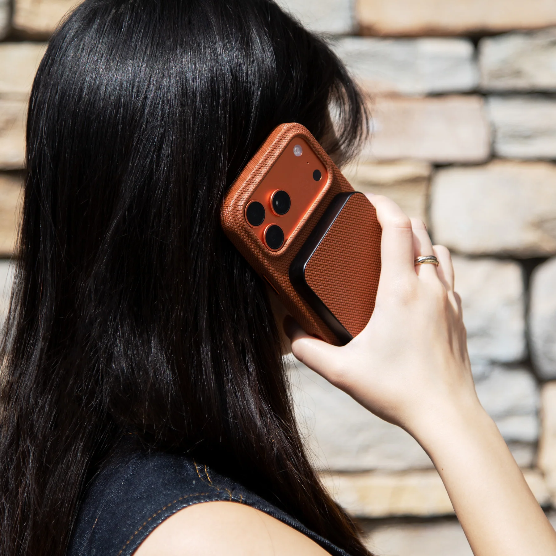 Магнітний павербанк Native Union (Re) Classic Magnetic Power Bank 10 000mAh - Tan (PB-10KMS-TAN)