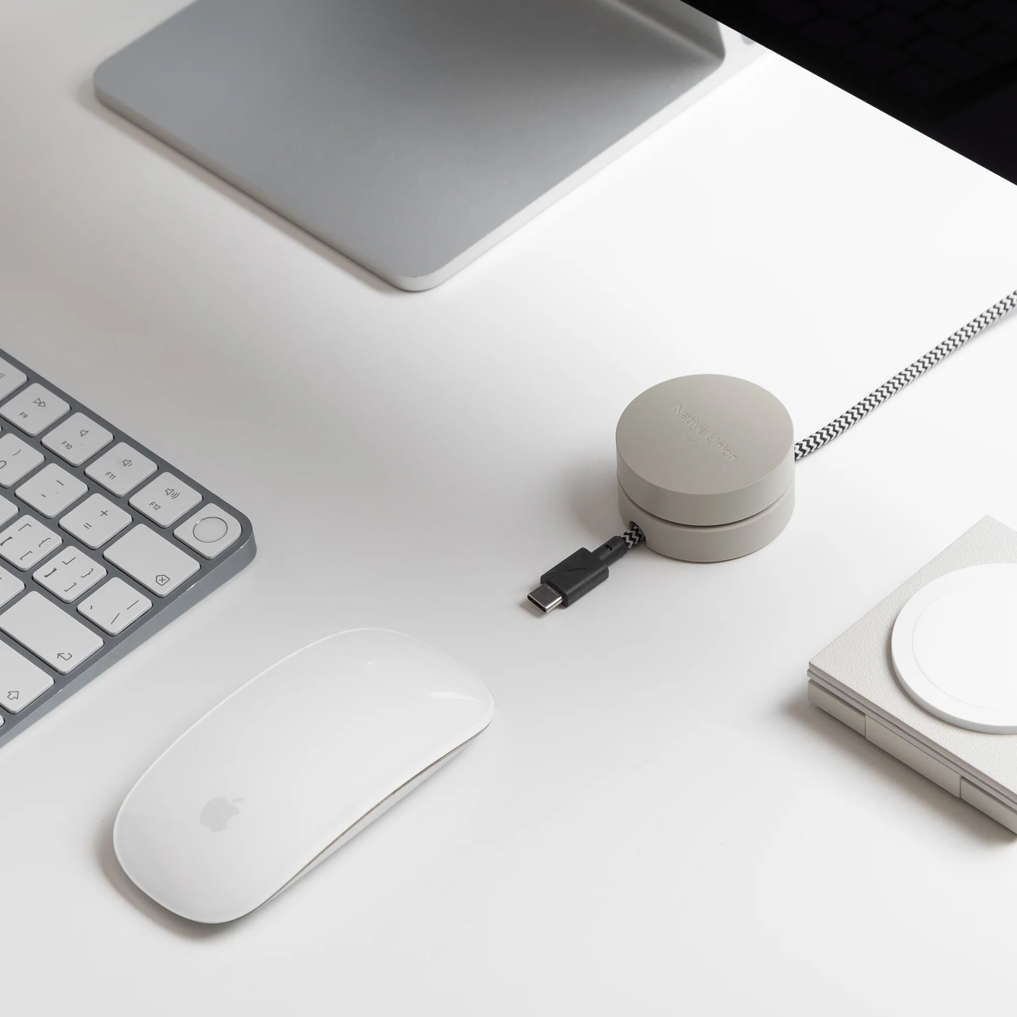 Держатель для кабеля Native Union Weighter for 1 Cable - Black (CBWEIG-SNG-BLK)