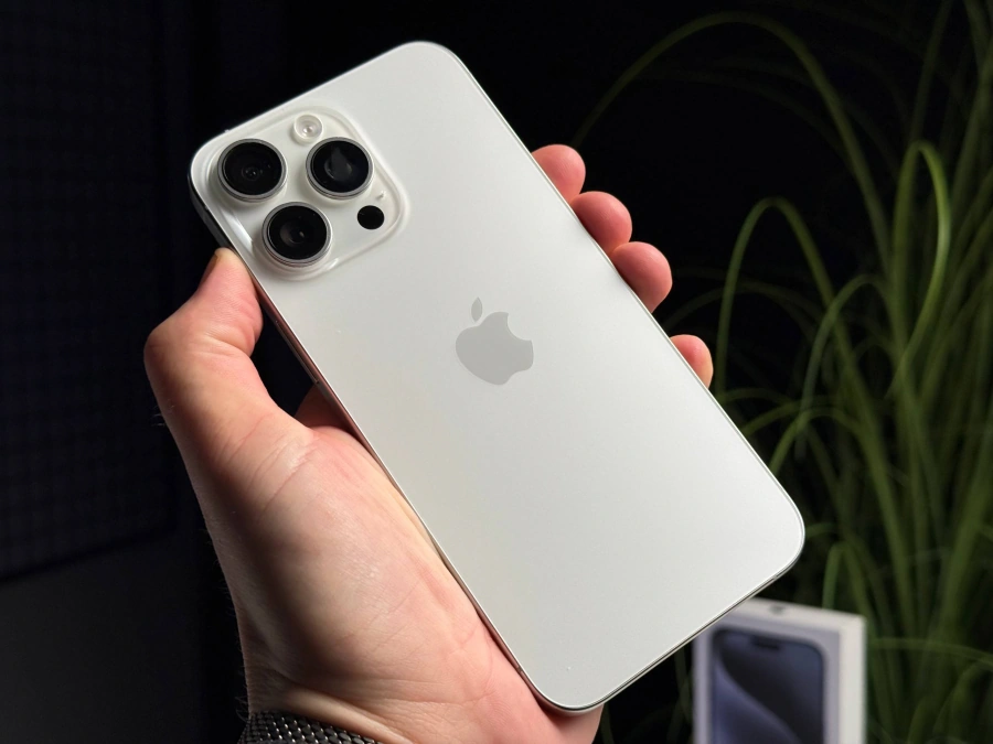 ВЖИВАНИЙ Б/У Apple iPhone 15 Pro Max 512GB White Titanium (MU7D3) - Стан: гарний | Акумулятор: 100% | Комплектація: iPhone, кабель | Гарантія: 3 міс.