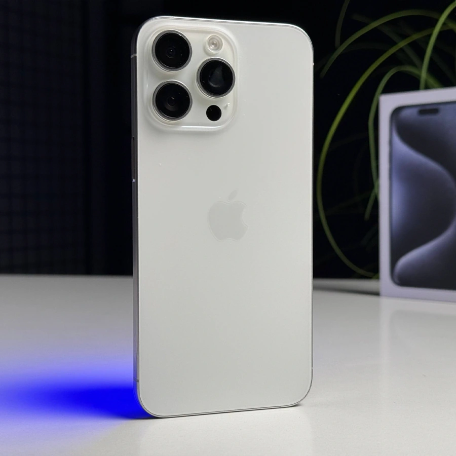 ВЖИВАНИЙ Б/У Apple iPhone 15 Pro Max 512GB White Titanium (MU7D3) - Стан: гарний | Акумулятор: 100% | Комплектація: iPhone, кабель | Гарантія: 3 міс.