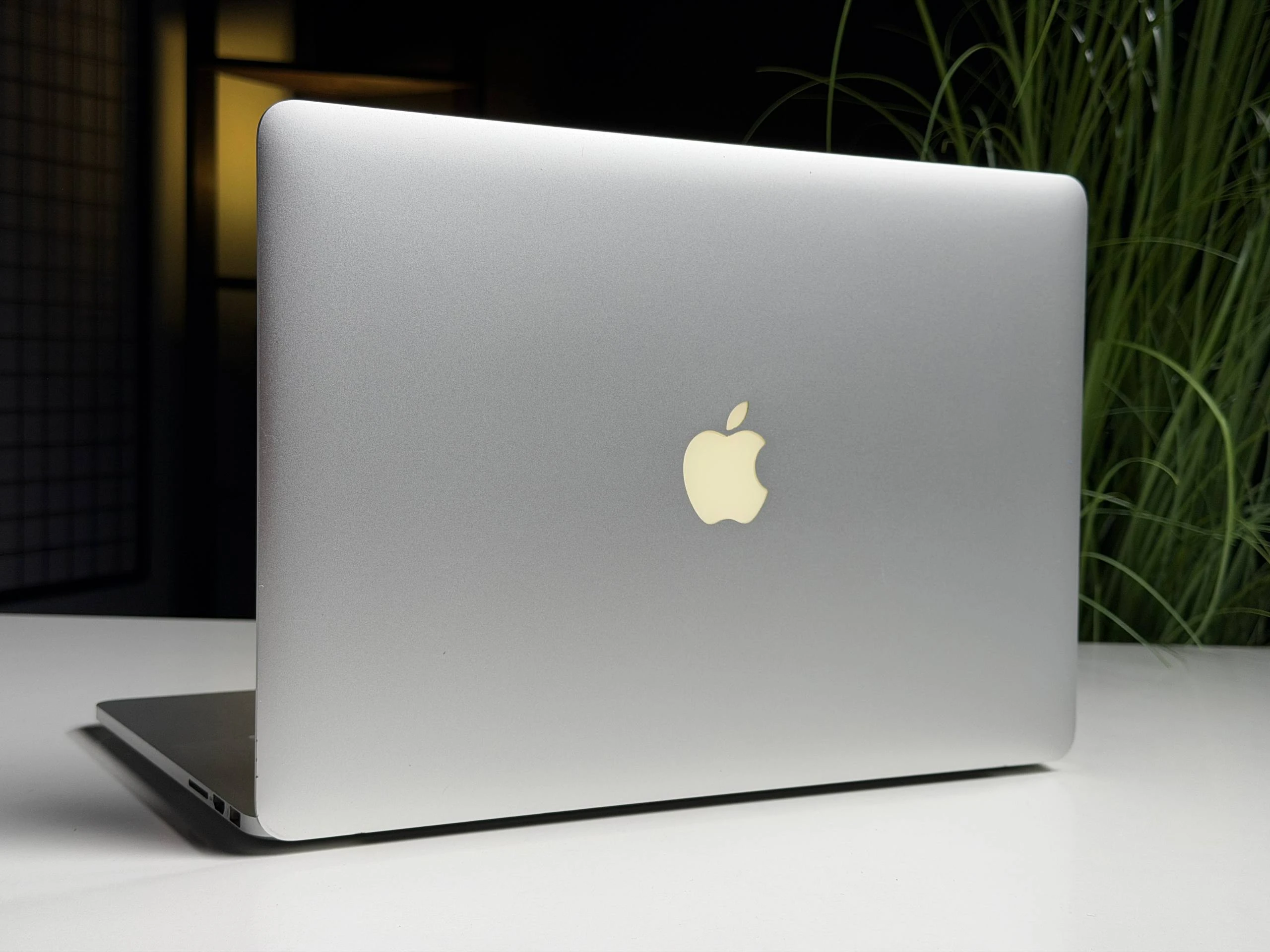 ВЖИВАНИЙ Б/У Apple MacBook Pro 15" i7/16GB/512GB (MGXC2) 2014 - Стан: гарний | Акумулятор: 100% | Комплектація: MacBook, зарядка | Гарантія: 3 міс.