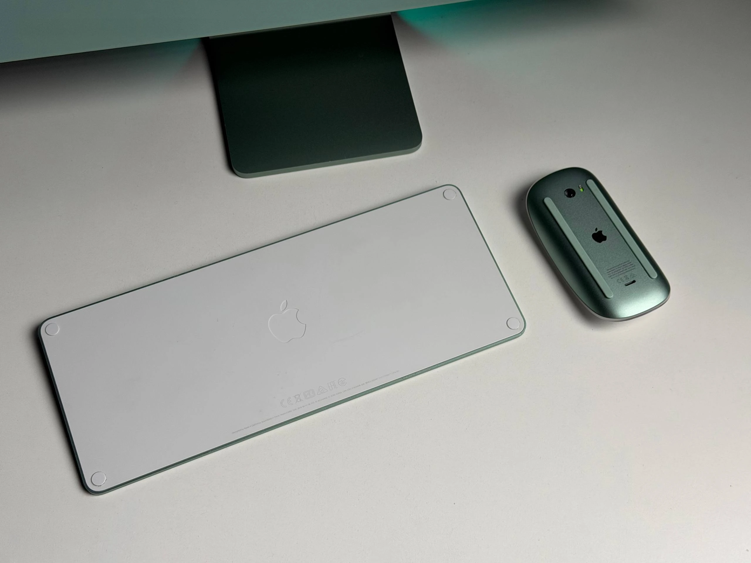 ВЖИВАНИЙ Б/У iMac 24" 4.5K Green M1/8GB/256SSD (MJV83) 2021 - Состояние: хорошее | Комплектация: полный | Гарантия: 3 мес.