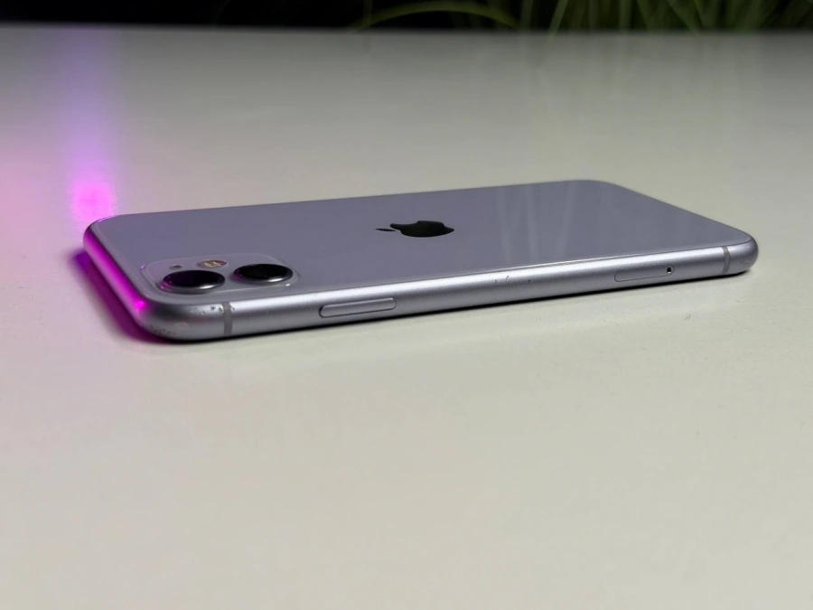 ВЖИВАНИЙ Б/У Apple iPhone 11 256GB Purple (MWLQ2) Full Box - Состояние: удовлетворительный | Аккумулятор: 100% | Комплектация: iPhone, кабель | Гарантия: 3 мес.