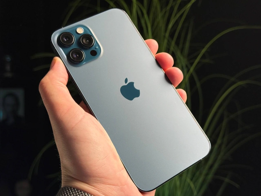 ВЖИВАНИЙ Б/У Apple iPhone 12 Pro Max 256GB Pacific Blue (MGCN3, MGDF3) - Стан: гарний | Акумулятор: 90% | Комплектація: iPhone, кабель | Гарантія: 3 міс.