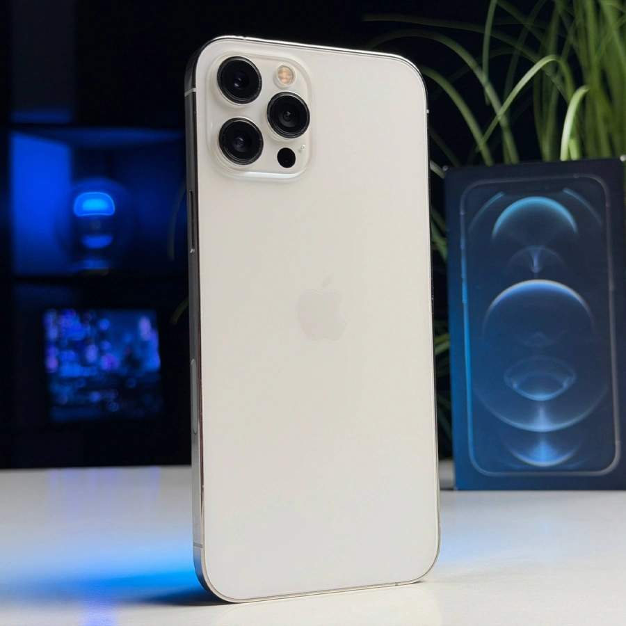 ВЖИВАНИЙ Б/У Apple iPhone 12 Pro Max 256GB Silver (MGCL3, MGDD3) - Стан: гарний | Акумулятор: 100% | Комплектація: повний | Гарантія: 3 міс.