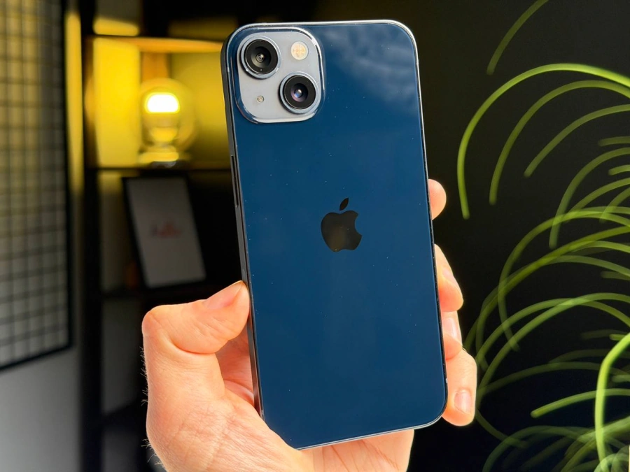 ВЖИВАНИЙ Б/У Apple iPhone 13 128GB Midnight (MLML3, MLPF3) - Стан: гарний | Акумулятор: 100% | Комплектація: повний | Гарантія: 3 міс.