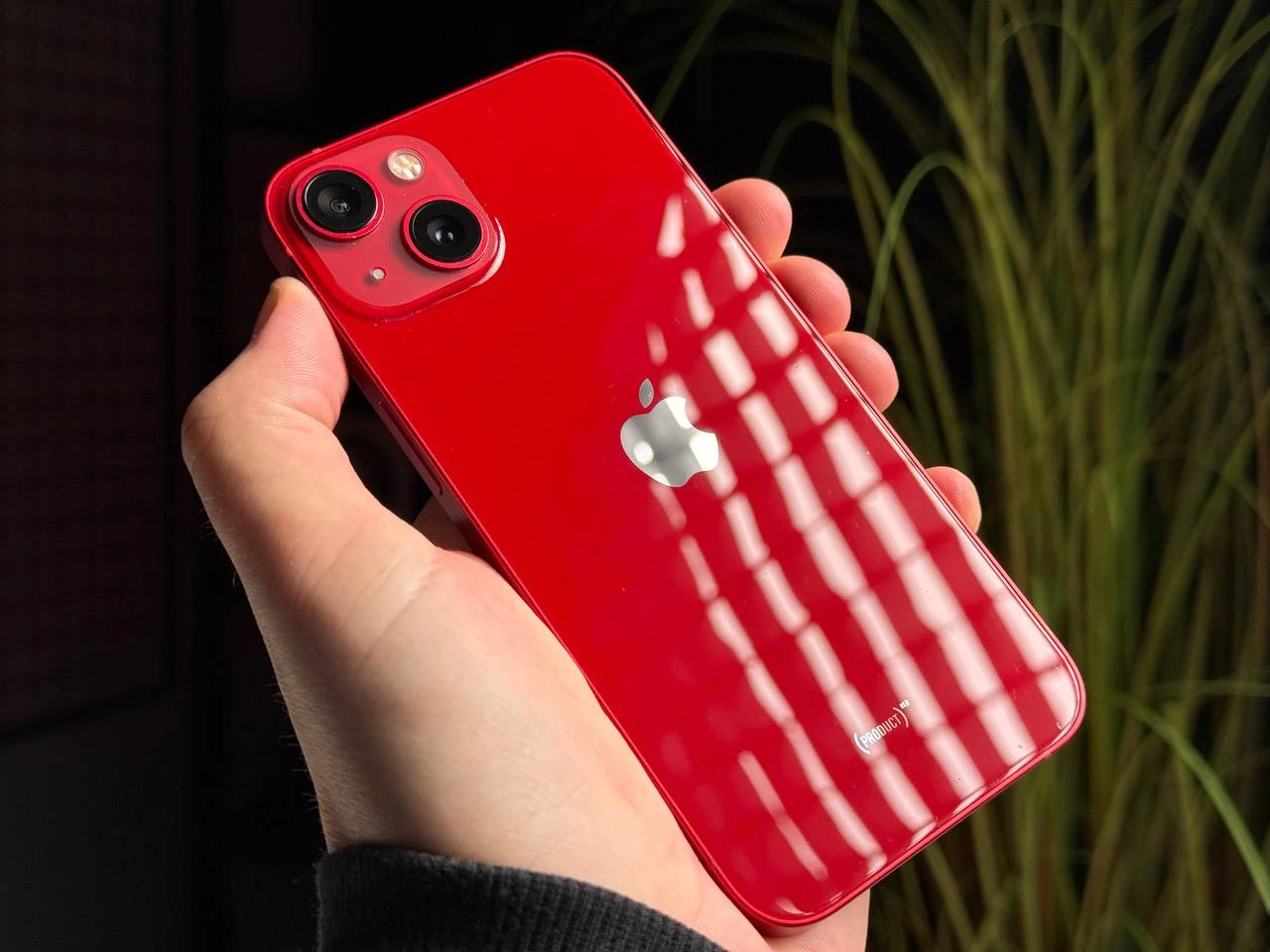 ВЖИВАНИЙ Б/У Apple iPhone 13 128GB (PRODUCT)RED (MLMQ3, MLPJ3) - Стан: задовільний | Акумулятор: 84% | Комплектація: iPhone, кабель | Гарантія: 3 міс.