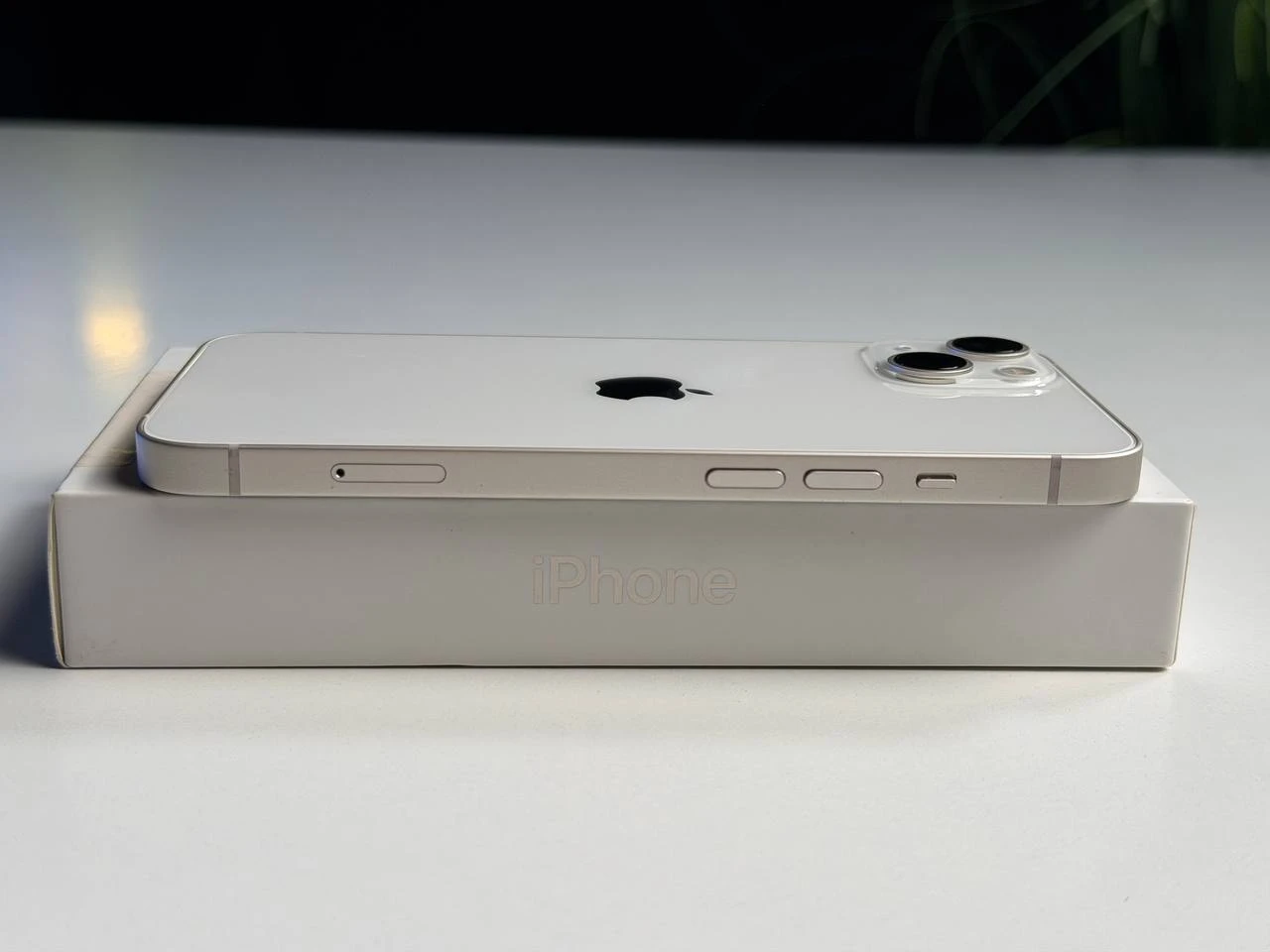 ВЖИВАНИЙ Б/У Apple iPhone 13 128GB Starlight (MLMM3, MLPG3) - Стан: гарний | Акумулятор: 100% | Комплектація: повний | Гарантія: 3 міс.