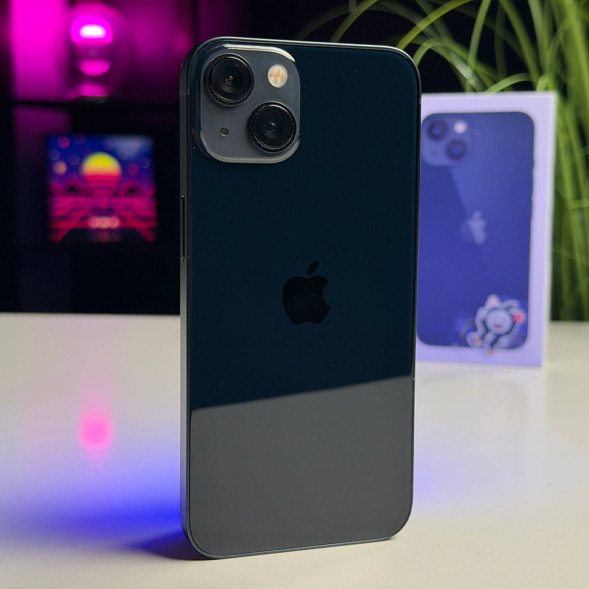 ВЖИВАНИЙ Б/У Apple iPhone 13 256GB Midnight (MLMU3, MLQ63) - Состояние: хороший | Аккумулятор: 100% | Комплектация: полный | Гарантия: 3 мес.