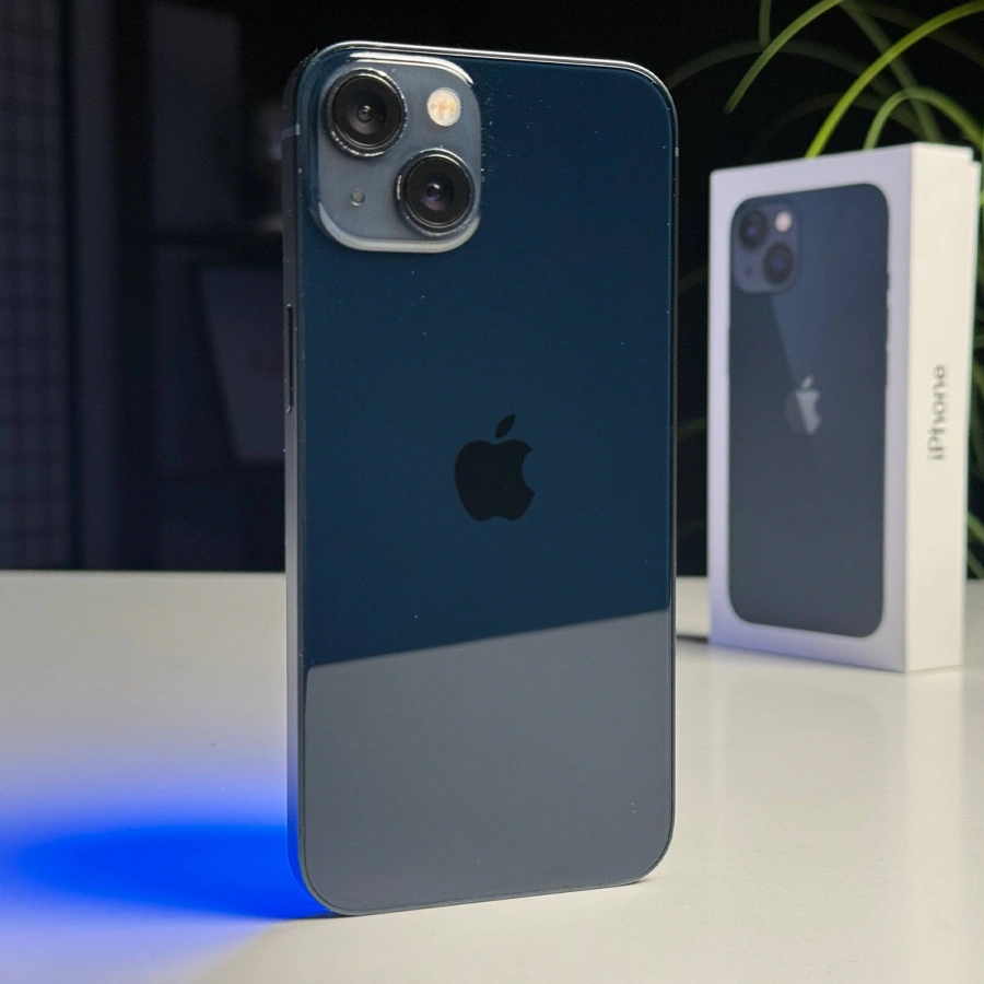 ВЖИВАНИЙ Б/У Apple iPhone 13 256GB Midnight (MLMU3, MLQ63) - Стан: гарний | Акумулятор: 100% | Комплектація: повний | Гарантія: 3 міс.