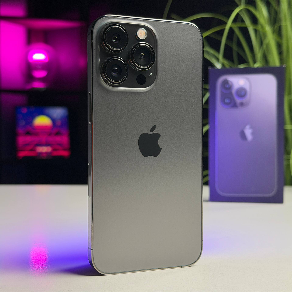 ВЖИВАНИЙ Б/У Apple iPhone 13 Pro 128GB Graphite (MLTP3, MLV93) - Состояние: хороший | Аккумулятор: 100% | Комплектация: полный | Гарантия: 3 мес.