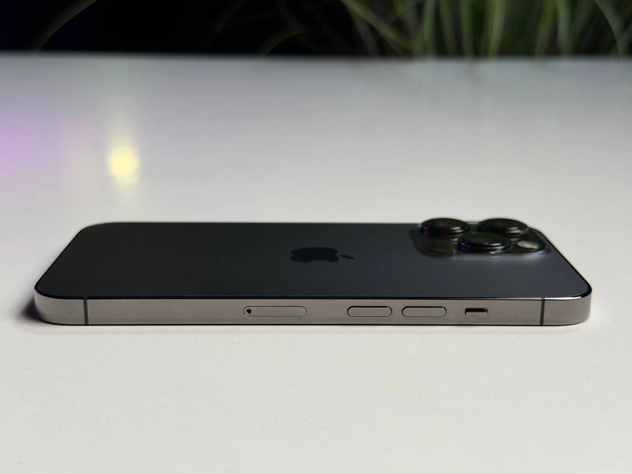 ВЖИВАНИЙ Б/У Apple iPhone 13 Pro 256GB Graphite (MLTW3, MLVE3) - Стан: гарний | Акумулятор: 100% | Комплектація: iPhone, кабель | Гарантія: 3 міс.