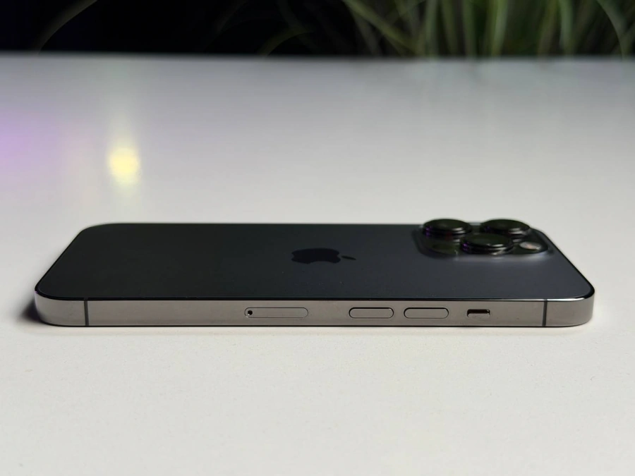ВЖИВАНИЙ Б/У Apple iPhone 13 Pro 256GB Graphite (MLTW3, MLVE3) - Стан: гарний | Акумулятор: 100% | Комплектація: iPhone, кабель | Гарантія: 3 міс.