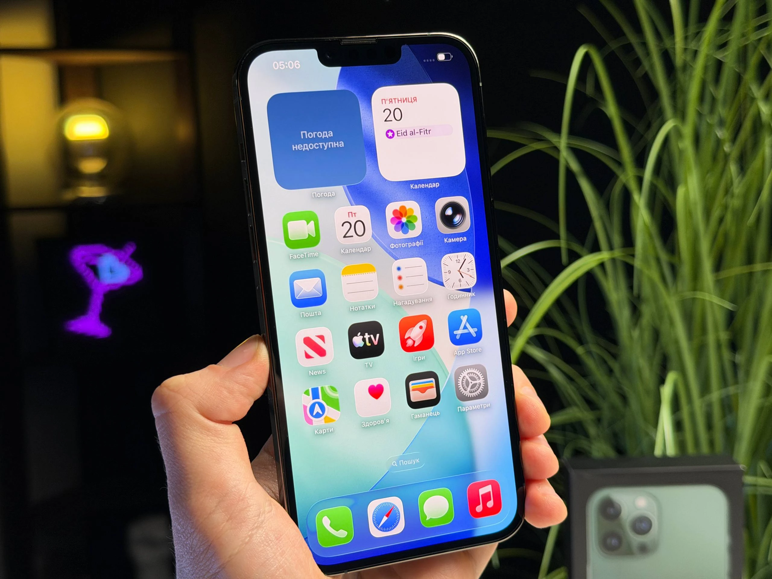 ВЖИВАНИЙ Б/У Apple iPhone 13 Pro Max 128GB Alpine Green (MNCP3, MNCY3) - Состояние: идеальный | Аккумулятор: 100% | Комплектация: полный | Гарантия: 3 мес.