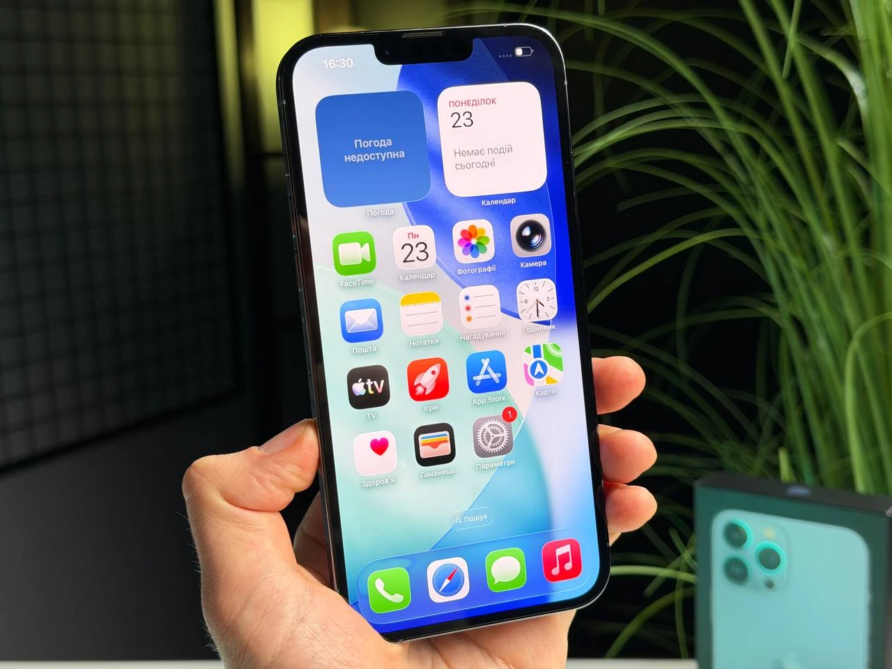 ВЖИВАНИЙ Б/У Apple iPhone 13 Pro Max 128GB Sierra Blue (MLKP3, MLL93) - Стан: гарний | Акумулятор: 100% | Комплектація: повний | Гарантія: 3 міс.