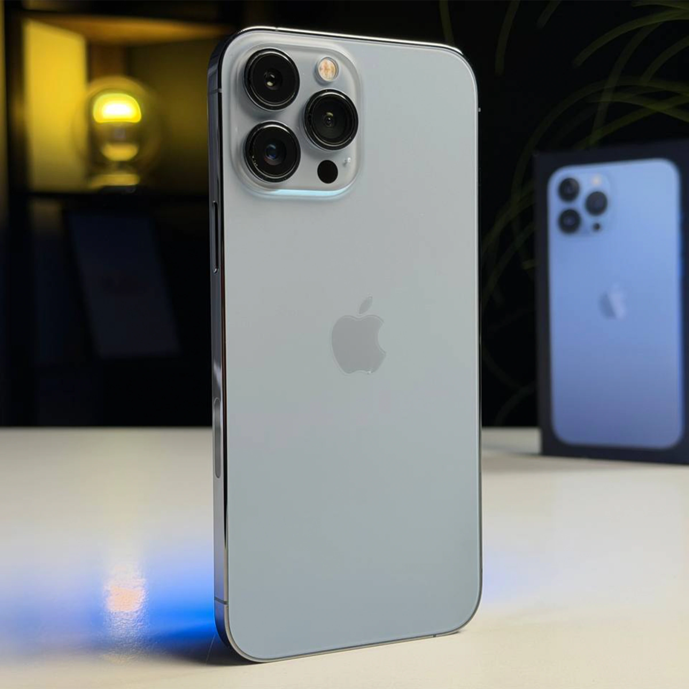 ВЖИВАНИЙ Б/У Apple iPhone 13 Pro Max 1TB Sierra Blue (MLL53, MLLN3) - Стан: гарний | Акумулятор: 100% | Комплектація: повний | Гарантія: 3 міс.