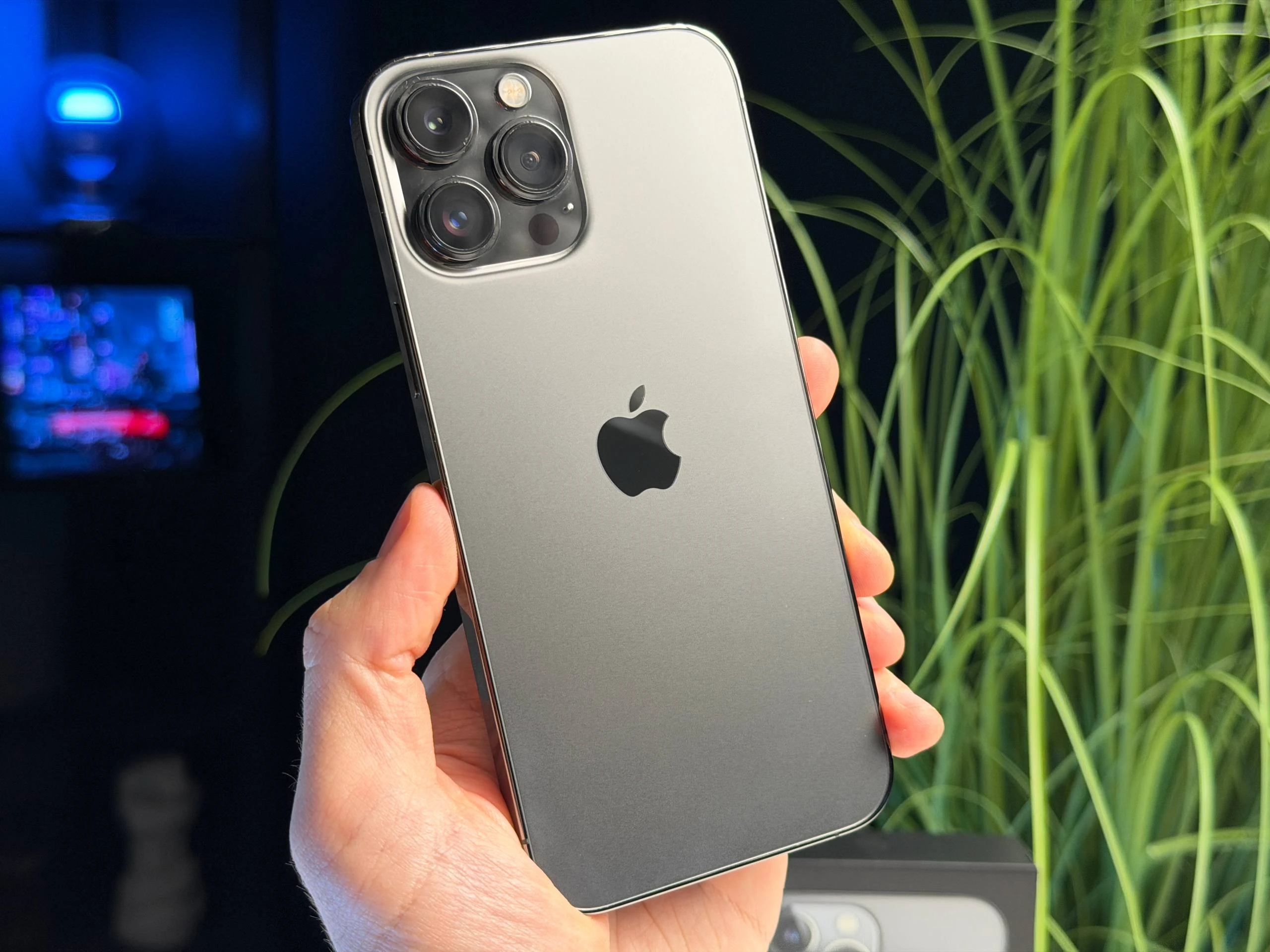 ВЖИВАНИЙ Б/У Apple iPhone 13 Pro Max 512GB Graphite (MLKW3, MLLF3) - Состояние: хороший | Аккумулятор: 100% | Комплектация: полный | Гарантия: 3 мес.