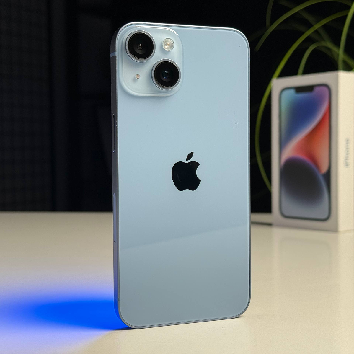ВЖИВАНИЙ Б/У Apple iPhone 14 256GB Blue eSim (MPWM3) - Состояние: хороший | Аккумулятор: 100% | Комплектация: полный | Гарантия: 3 мес.