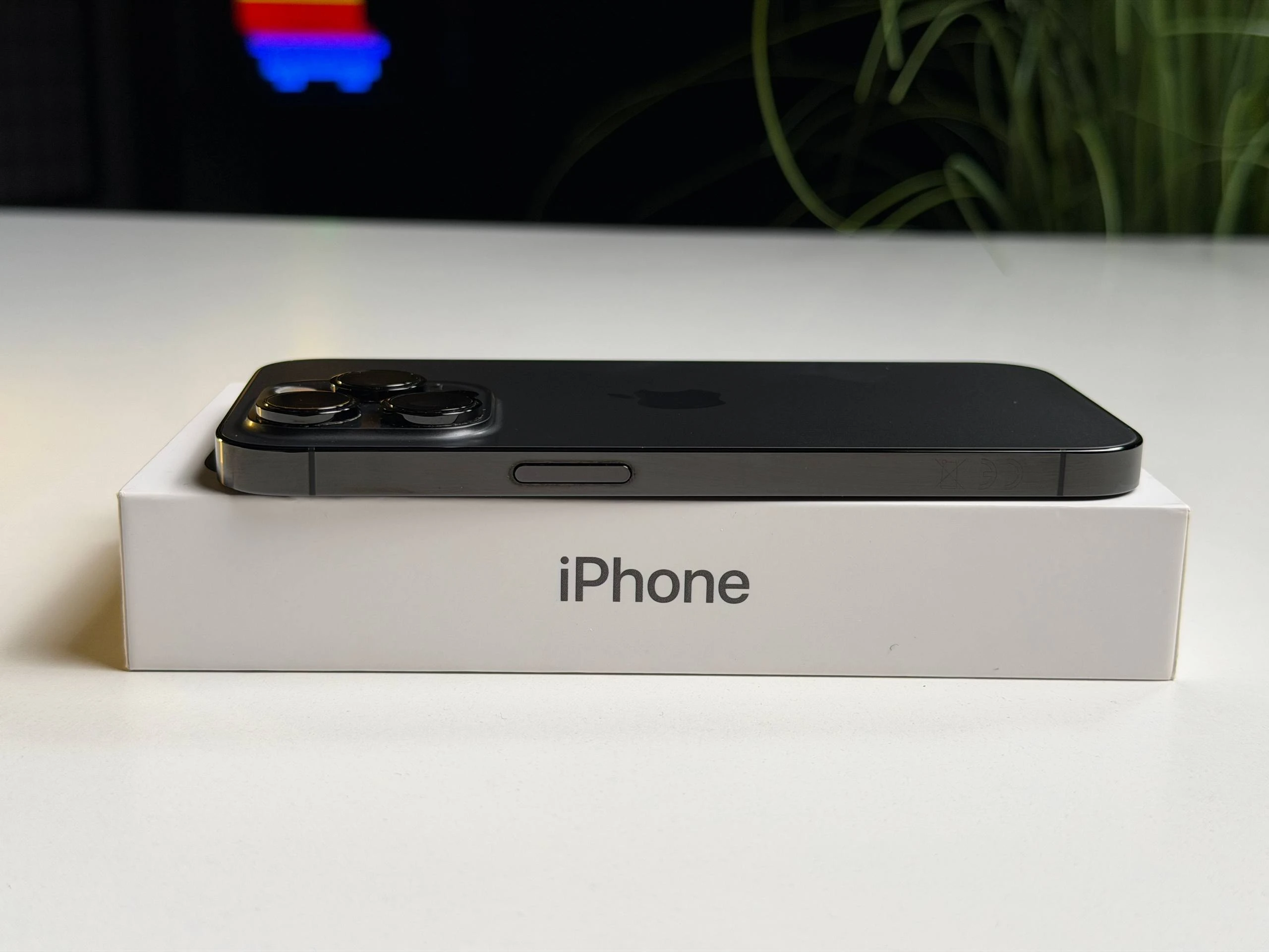 ВЖИВАНИЙ Б/У Apple iPhone 14 Pro 128GB Space Black (MPXV3) - Стан: гарний | Акумулятор: 100% | Комплектація: повний | Гарантія: 3 міс.