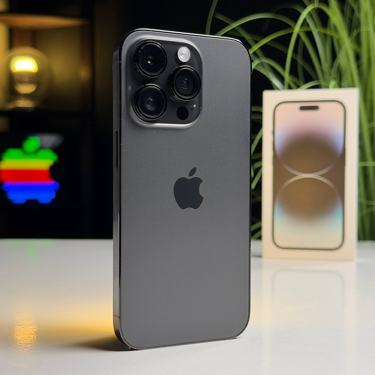 ВЖИВАНИЙ Б/У Apple iPhone 14 Pro 128GB Space Black (MPXV3) - Стан: гарний | Акумулятор: 100% | Комплектація: повний | Гарантія: 3 міс.