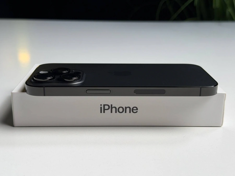 ВЖИВАНИЙ Б/У Apple iPhone 14 Pro 256GB Space Black eSim (MQ0N3) - Стан: гарний | Акумулятор: 100% | Комплектація: повний | Гарантія: 3 міс.
