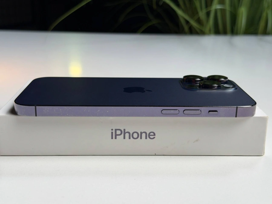 ВЖИВАНИЙ Б/У Apple iPhone 14 Pro Max 256GB Deep Purple eSim (MQ8W3) - Стан: гарний | Акумулятор: 100% | Комплектація: повний | Гарантія: 3 міс.