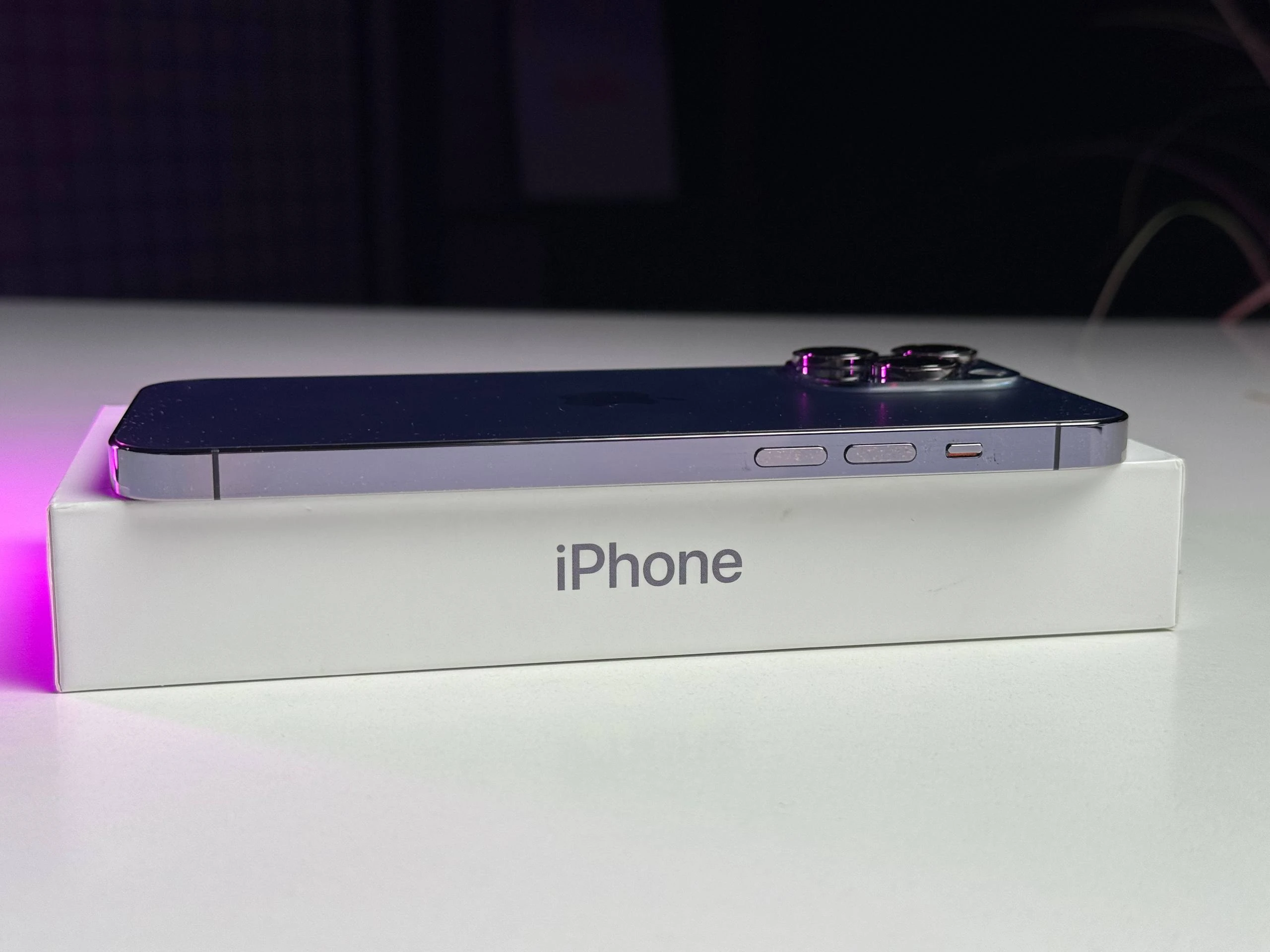 ВЖИВАНИЙ Б/У Apple iPhone 14 Pro Max 256GB Deep Purple eSim (MQ8W3) - Состояние: удовлетворительный | Аккумулятор: 87% | Комплектация: полный | Гарантия: 3 мес.