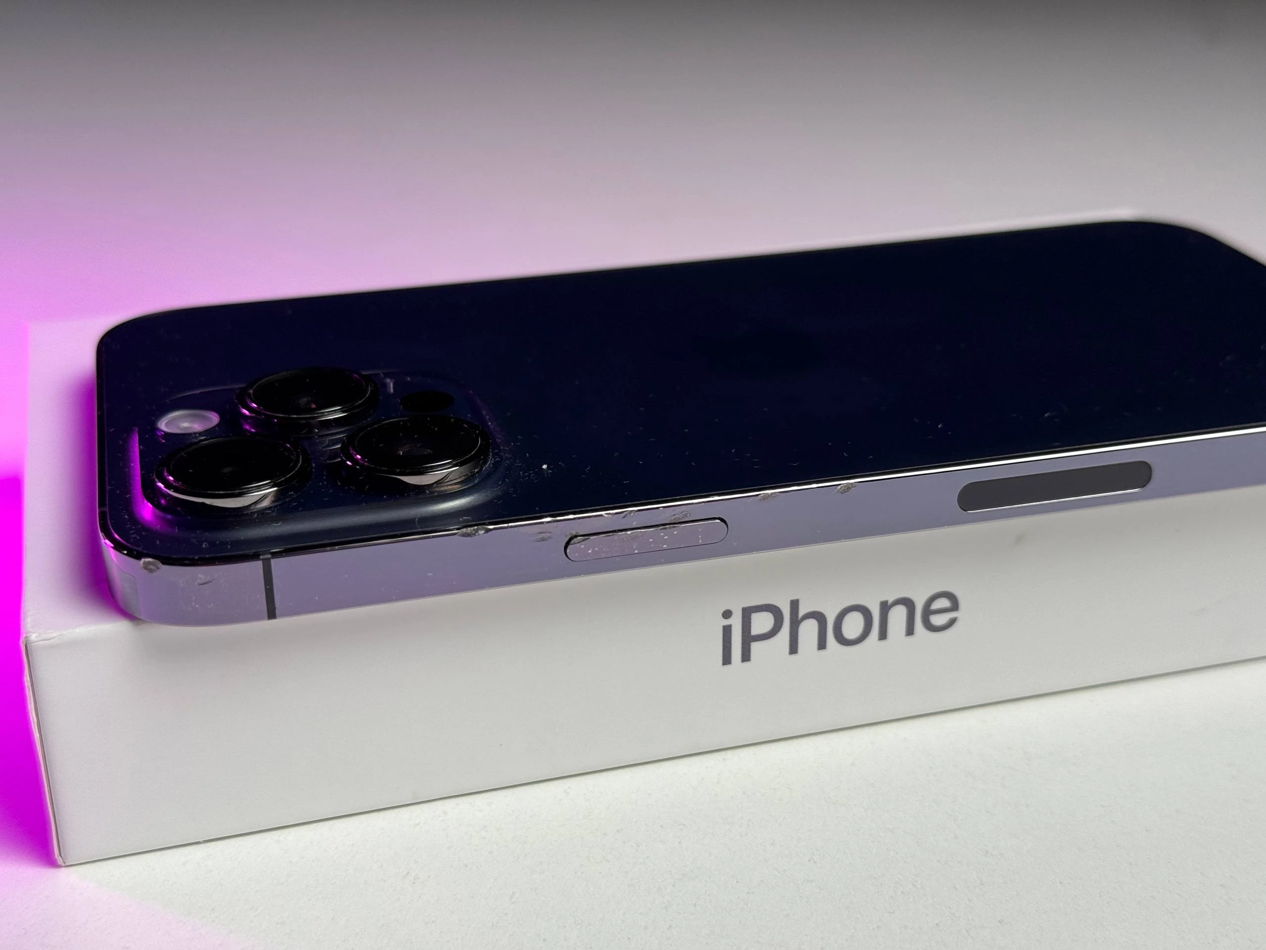 ВЖИВАНИЙ Б/У Apple iPhone 14 Pro Max 256GB Deep Purple eSim (MQ8W3) - Состояние: удовлетворительный | Аккумулятор: 87% | Комплектация: полный | Гарантия: 3 мес.