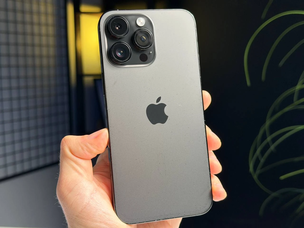 ВЖИВАНИЙ Б/У Apple iPhone 14 Pro Max 256GB Space Black (MQ9U3) - Стан: гарний | Акумулятор: 89% | Комплектація: повний | Гарантія: 3 міс.