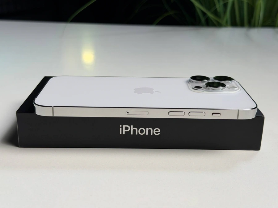 ВЖИВАНИЙ Б/У Apple iPhone 14 Pro Max 512GB Silver (MQAH3) - Стан: гарний | Акумулятор: 100% | Комплектація: iPhone, кабель | Гарантія: 3 міс.