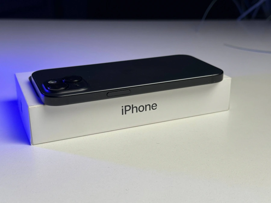 ВЖИВАНИЙ Б/У Apple iPhone 15 128GB Black (MTP03) - Стан: гарний | Акумулятор: 100% | Комплектація: повний | Гарантія: 3 міс.