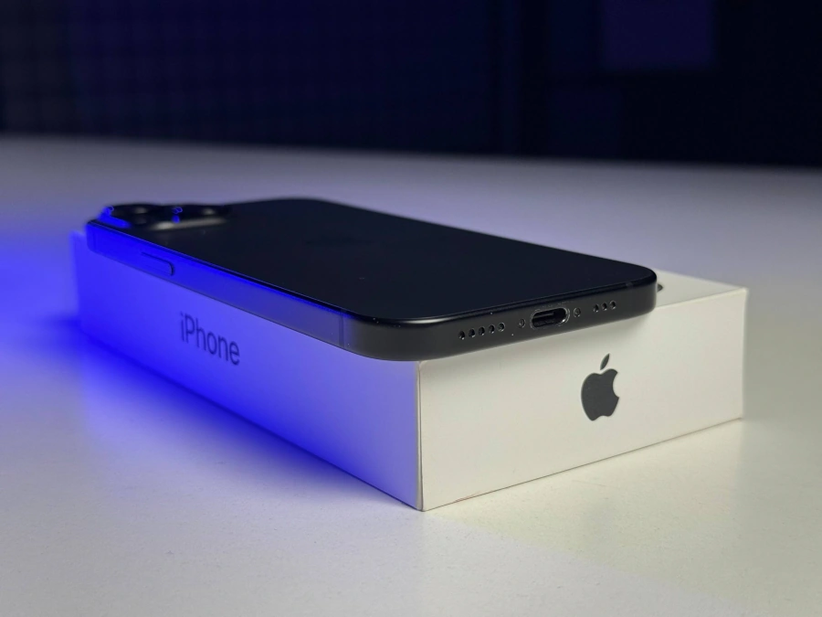 ВЖИВАНИЙ Б/У Apple iPhone 15 128GB Black (MTP03) - Стан: гарний | Акумулятор: 100% | Комплектація: повний | Гарантія: 3 міс.