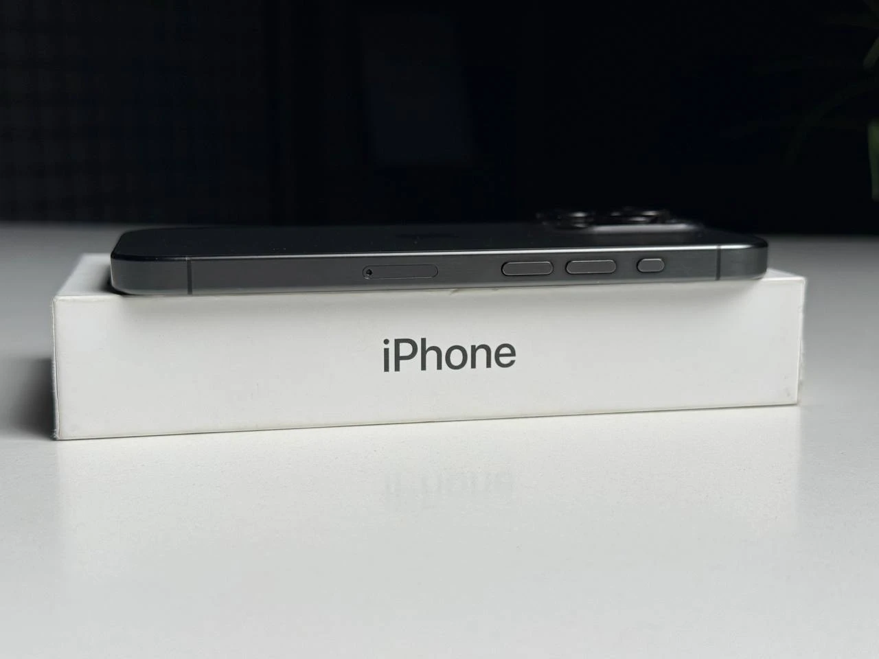 ВЖИВАНИЙ Б/У Apple iPhone 15 Pro 128GB Black Titanium (MTUV3) - Стан: гарний | Акумулятор: 88% | Комплектація: повний | Гарантія: 3 міс.