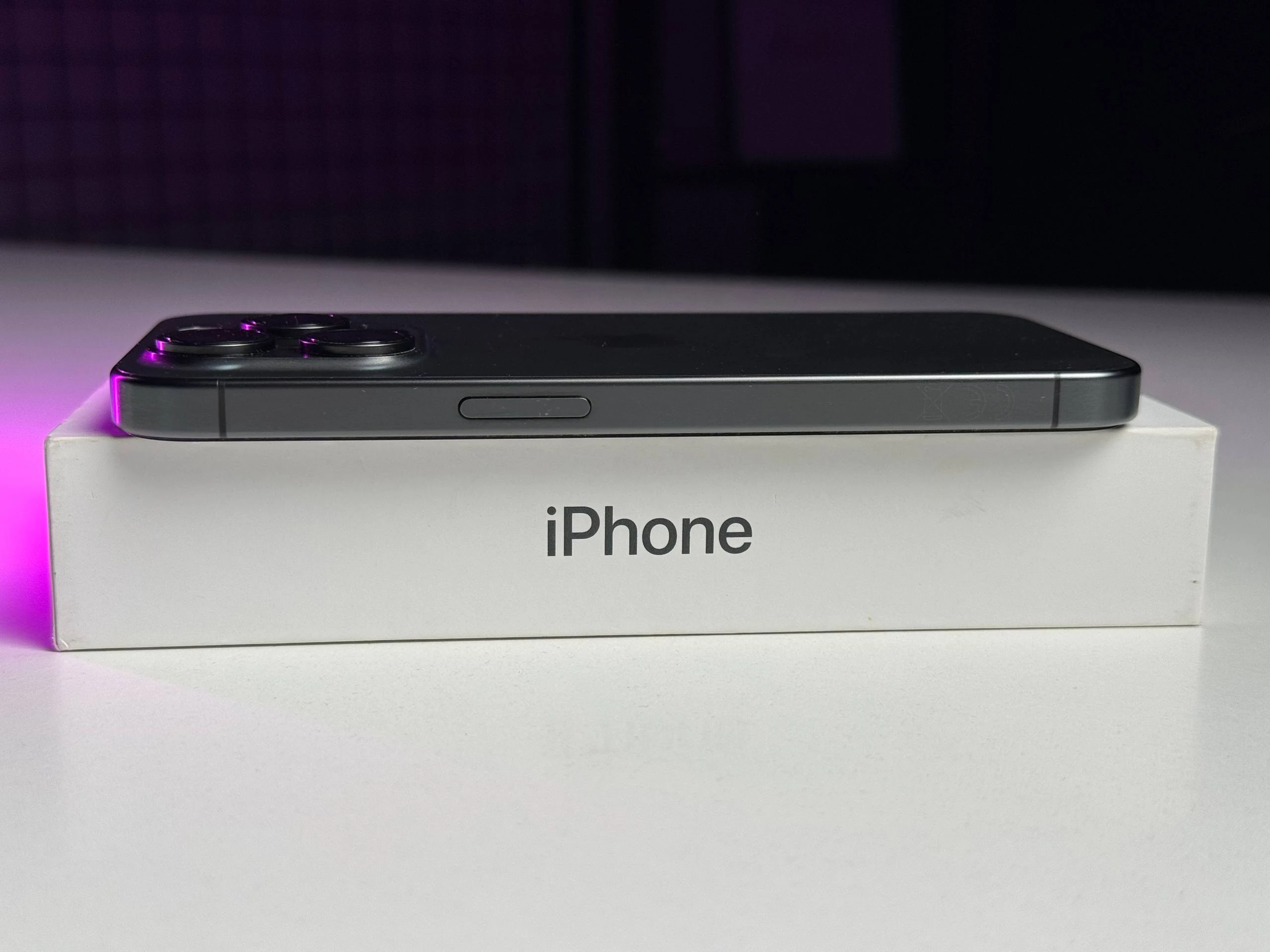 ВЖИВАНИЙ Б/У Apple iPhone 15 Pro 128GB Black Titanium (MTUV3) - Состояние: хороший | Аккумулятор: 89% | Комплектация: полный | Гарантия: 3 мес.