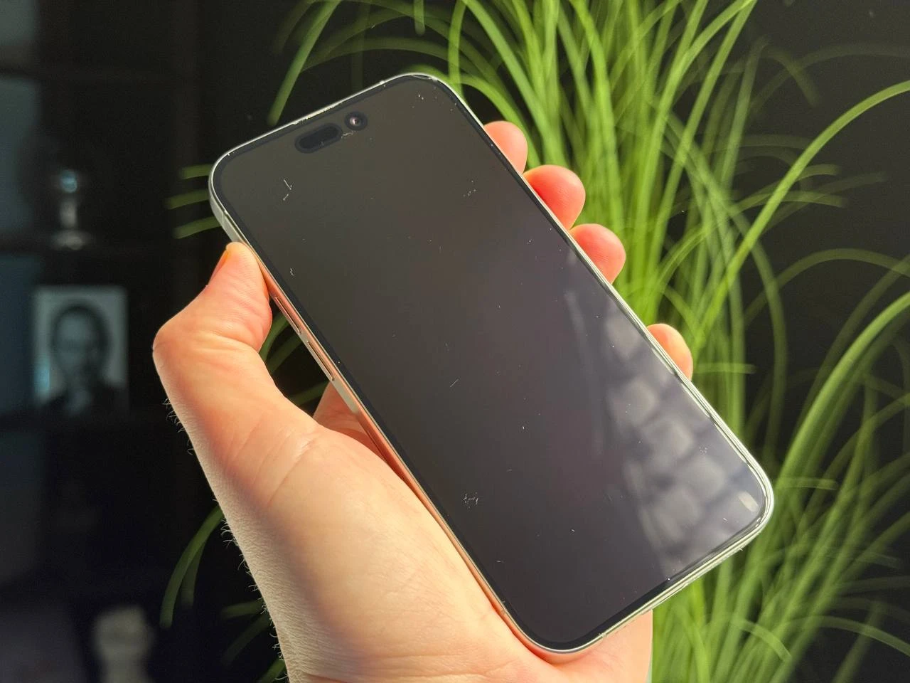 ВЖИВАНИЙ Б/У Apple iPhone 15 Pro 128GB Natural Titanium (MTUX3) - Стан: гарний | Акумулятор: 89% | Комплектація: повний | Гарантія: 3 міс.