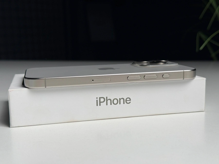 ВЖИВАНИЙ Б/У Apple iPhone 15 Pro 256GB Natural Titanium (MTV53) - Стан: ідеальний | Акумулятор: 89% | Комплектація: повний | Гарантія: 3 міс.