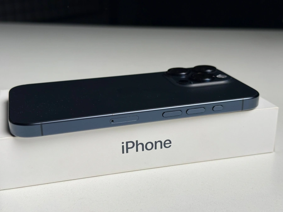 ВЖИВАНИЙ Б/У Apple iPhone 15 Pro 512GB Blue Titanium (MTVA3) - Стан: гарний | Акумулятор: 87% | Комплектація: повний | Гарантія: 3 міс.