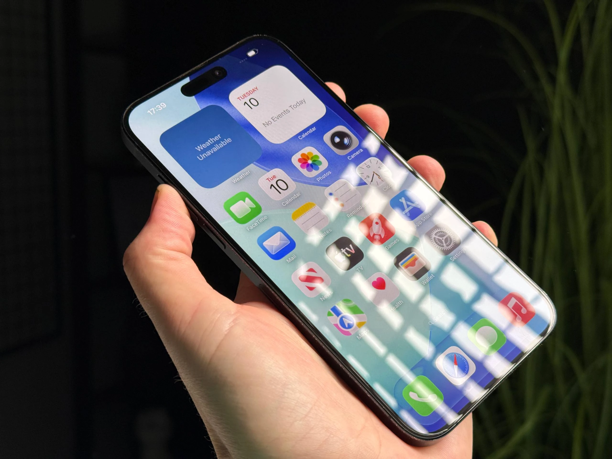 ВЖИВАНИЙ Б/У Apple iPhone 15 Pro Max 256GB Blue Titanium (MU7A3) - Стан: гарний | Акумулятор: 100% | Комплектація: iPhone, кабель | Гарантія: 3 міс.