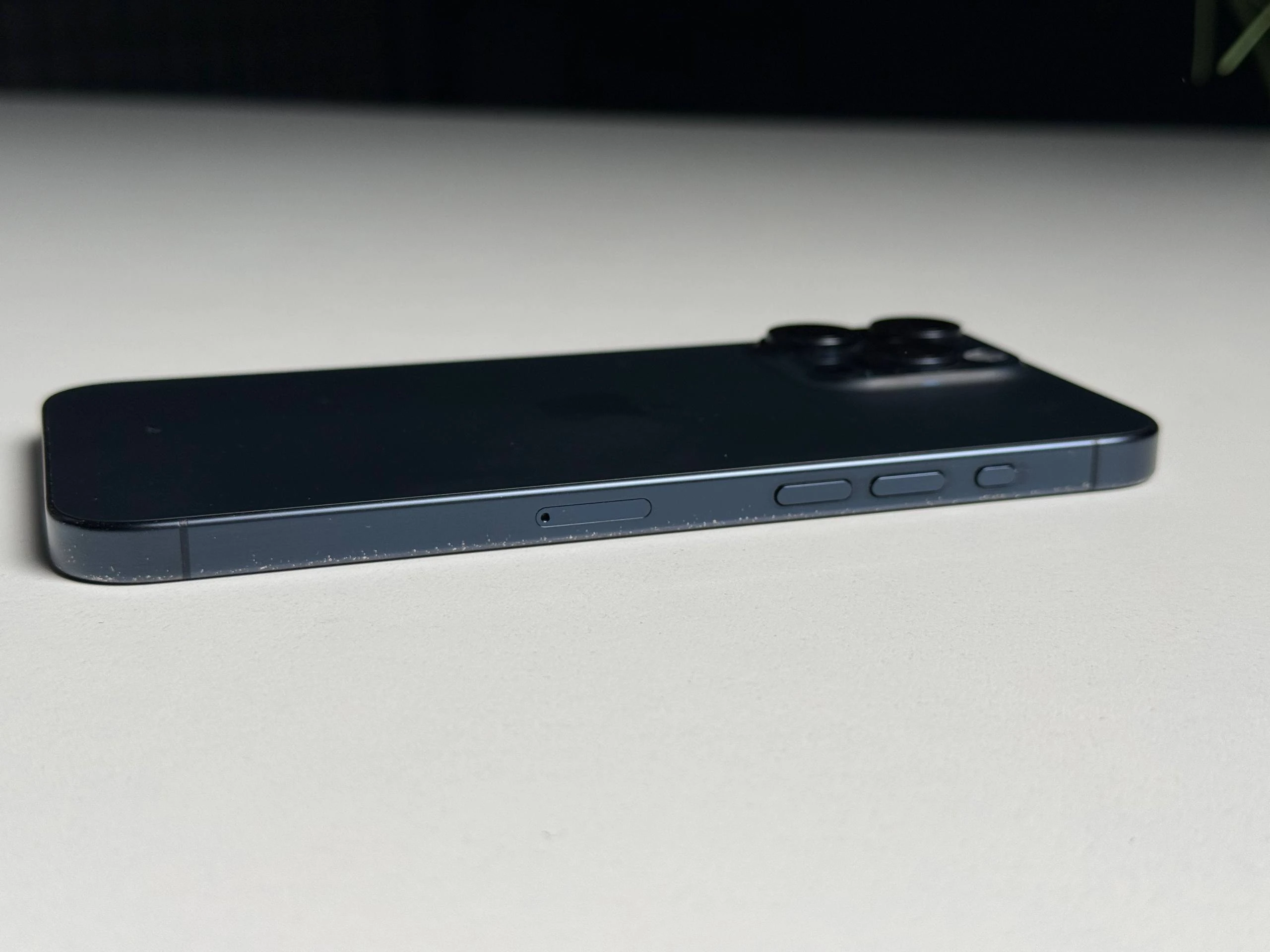 ВЖИВАНИЙ Б/У Apple iPhone 15 Pro Max 256GB Blue Titanium (MU7A3) - Стан: гарний | Акумулятор: 100% | Комплектація: iPhone, кабель | Гарантія: 3 міс.