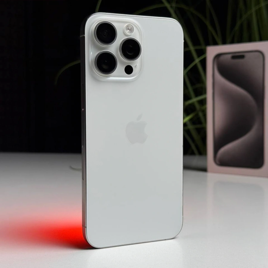 ВЖИВАНИЙ Б/У Apple iPhone 15 Pro Max 256GB White Titanium eSim (MU673) - Стан: гарний | Акумулятор: 100% | Комплектація: повний | Гарантія: 3 міс.